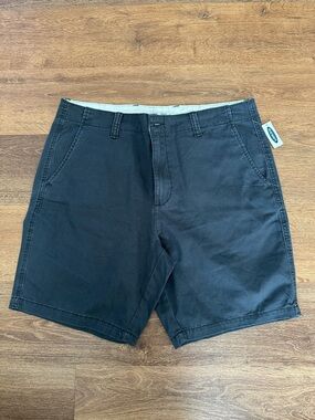 NWT Old Navy Classic Men's Size 38 Gray Chino Shorts